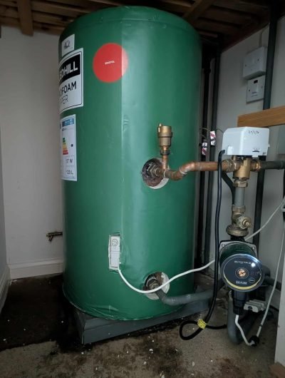 Hot-water-cylinder-replaced-Expert-plumbing-services.jpg