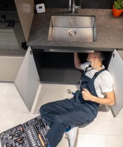 plumber-is-repairing-kitchen-sink-Plumbers-Basingstoke.jpg plumber-is-repairing-kitchen-sink-Plumbers-Basingstoke.jpg